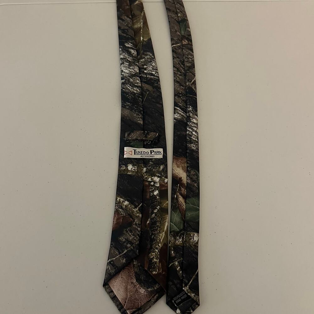 Vintage Tuxedo Park Hunting Camo Tie - Picture 3 of 5